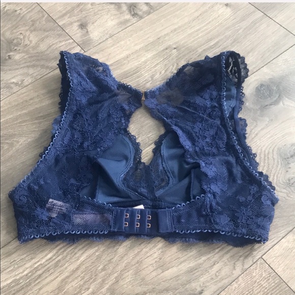2/$32 VS Crushed Velvet Plunge Bralette NWT - Picture 5 of 9
